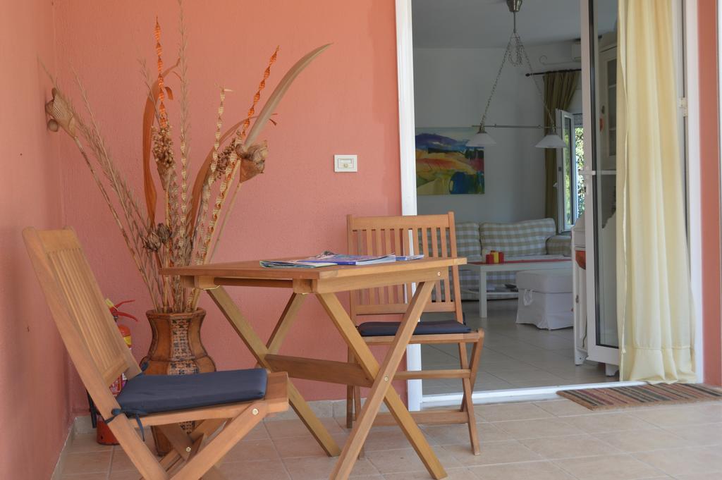 Villa Platanias Agia Paraskevi (Skiathos) Exterior foto