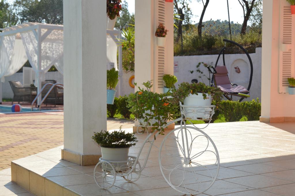 Villa Platanias Agia Paraskevi (Skiathos) Exterior foto